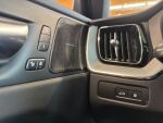 Volvo XC60 2023 Musta