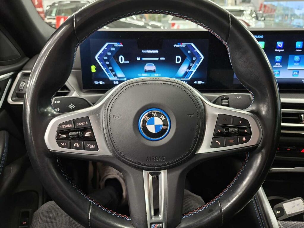 BMW i4 2022 Valkoinen