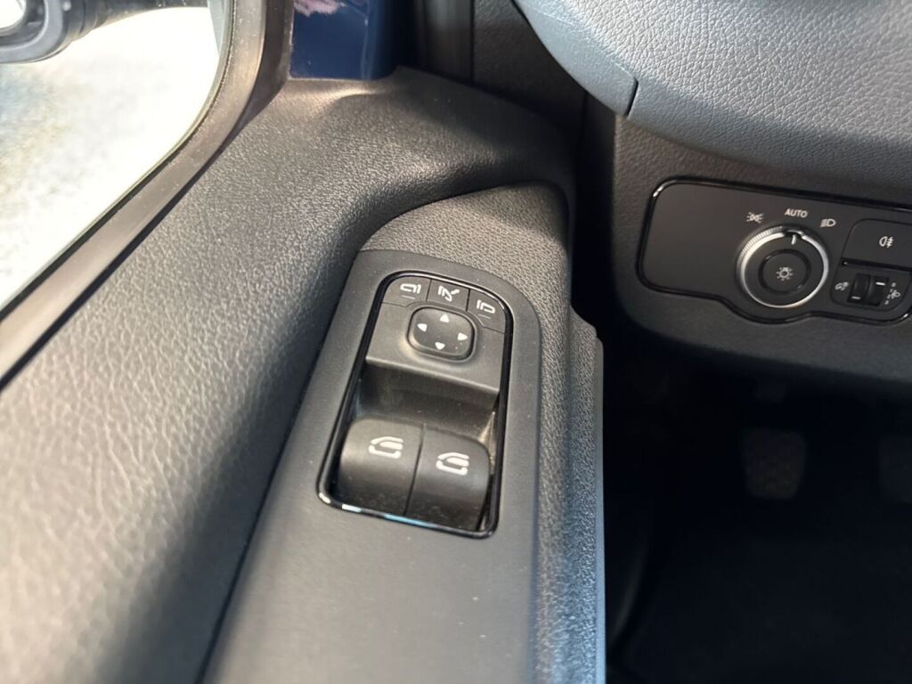 Mercedes-Benz Sprinter 2022 Sininen