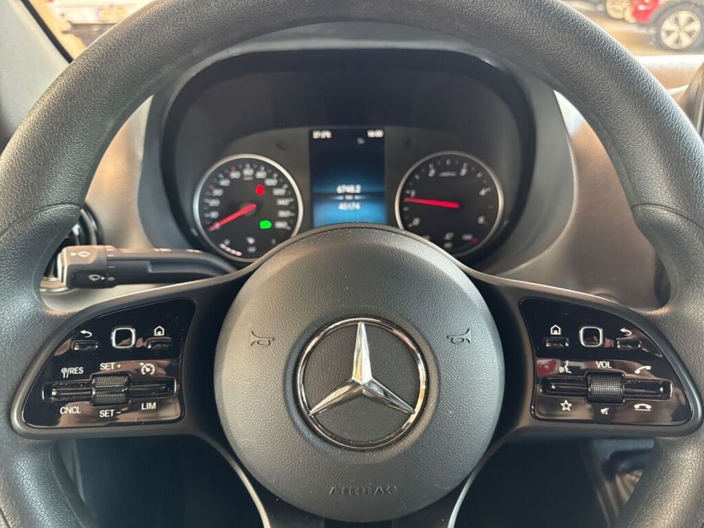 Mercedes-Benz Sprinter 2022 Sininen