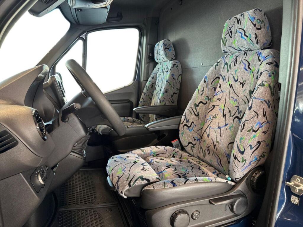 Mercedes-Benz Sprinter 2022 Sininen