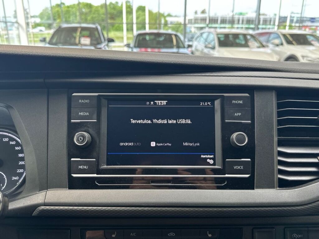 Volkswagen Transporter 2022 Valkoinen