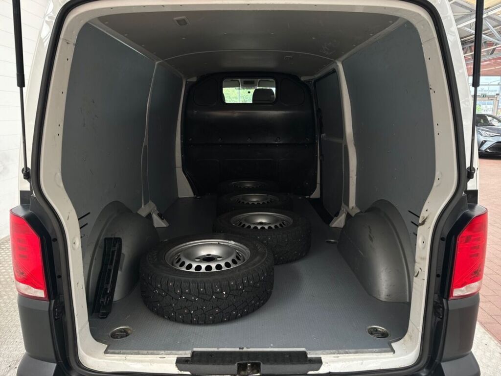 Volkswagen Transporter 2022 Valkoinen