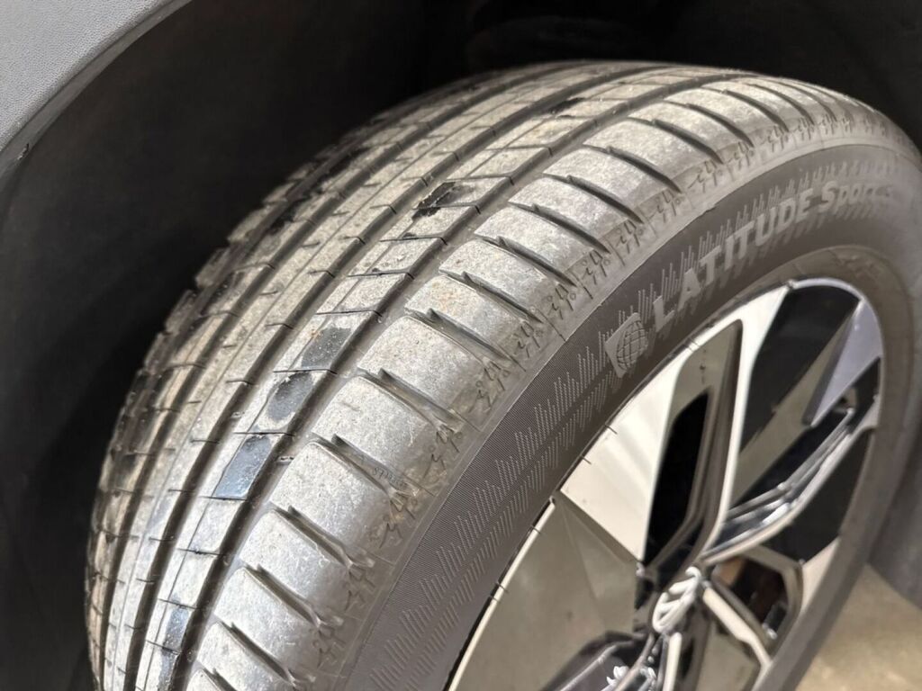 Volkswagen ID.5 2022 Musta