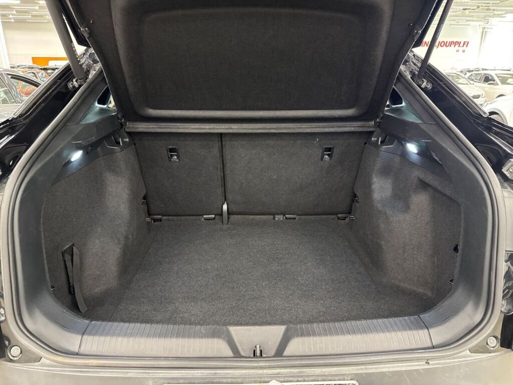 Volkswagen ID.5 2022 Musta