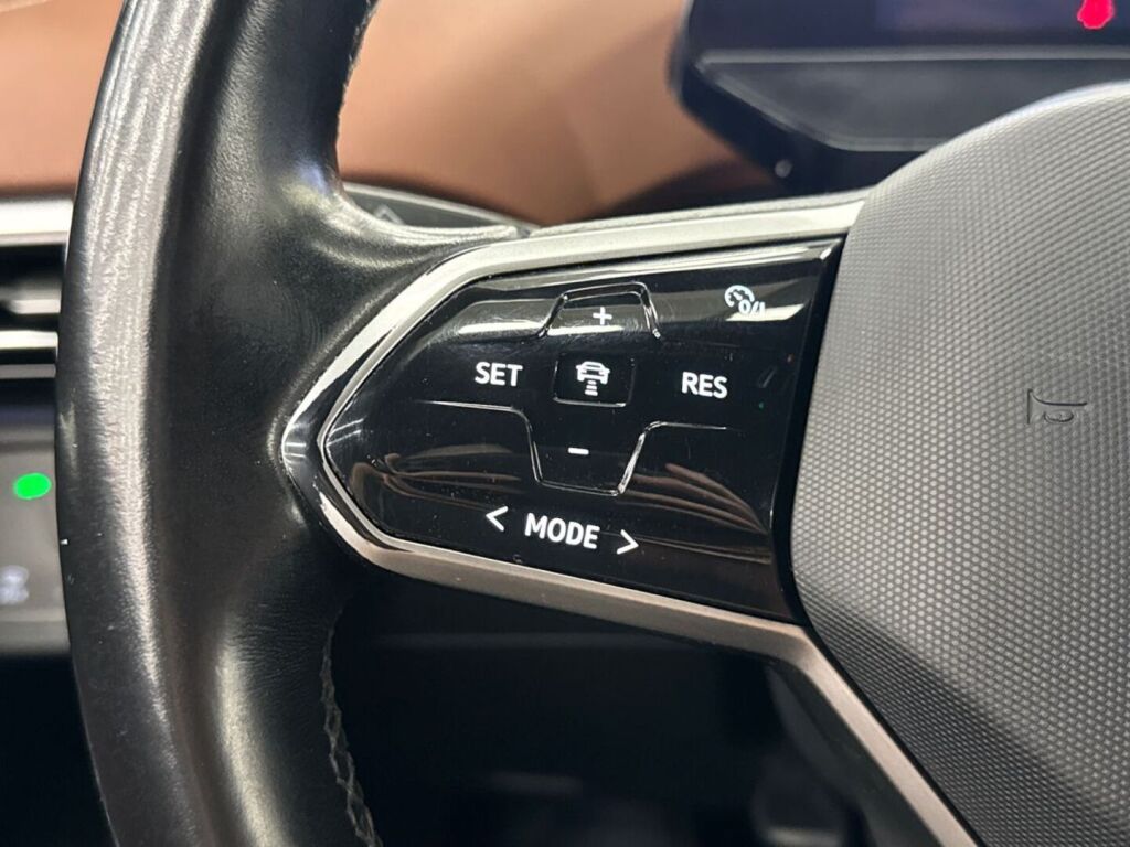 Volkswagen ID.5 2022 Musta