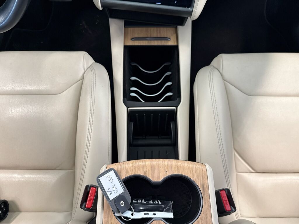 Tesla Model X 2018 Musta