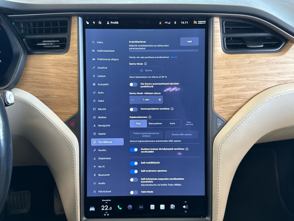 Tesla Model X 2018 Musta