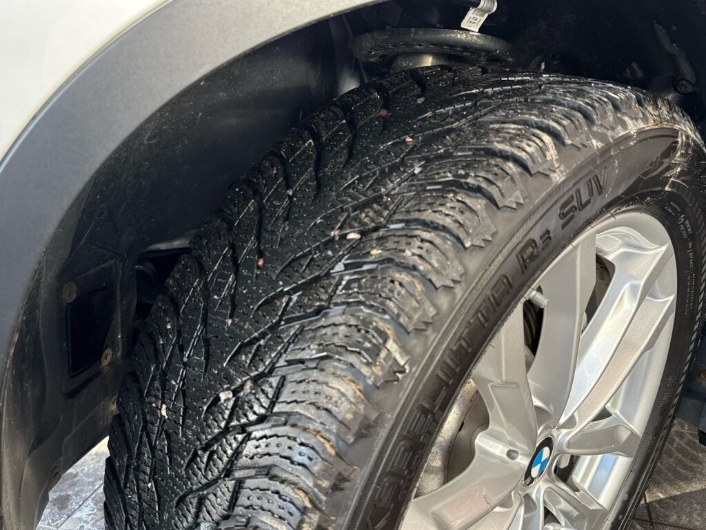 BMW iX3 2021 Valkoinen