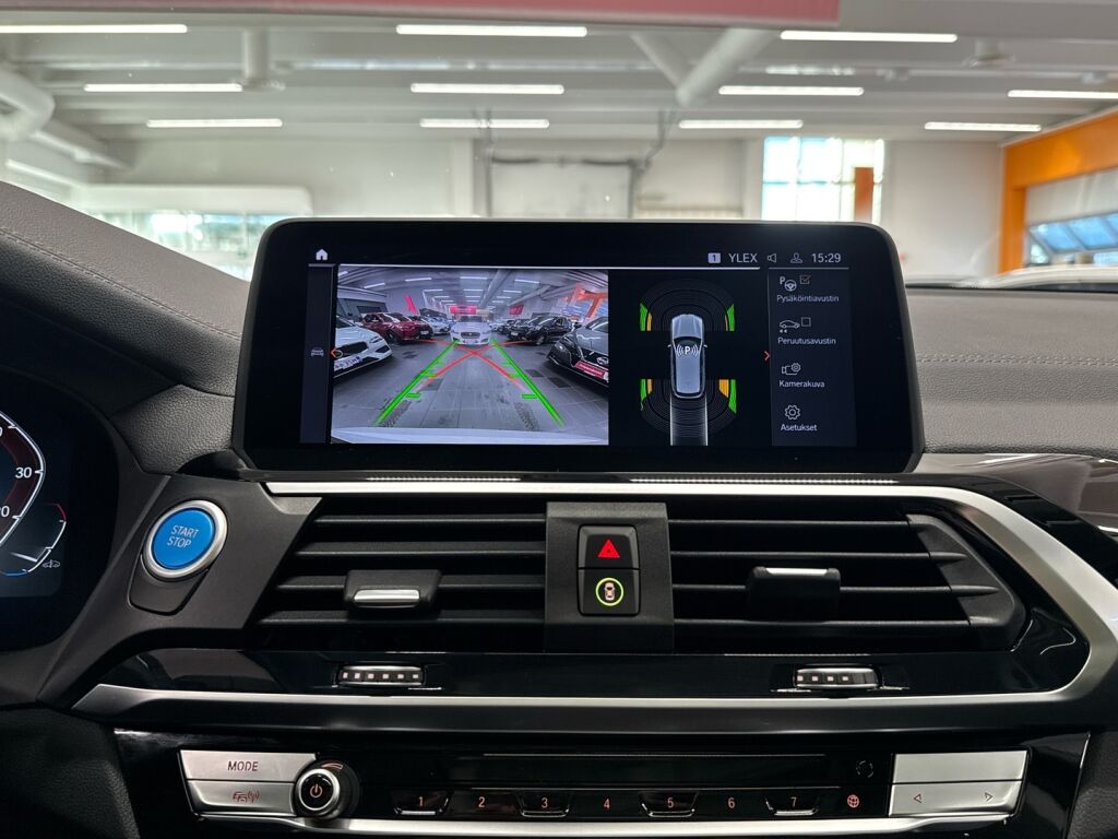 BMW iX3 2021 Valkoinen