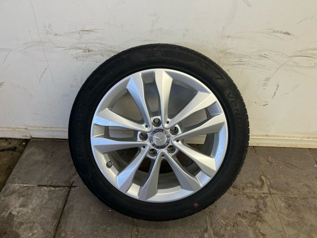 Mercedes-Benz C 2019 Valkoinen