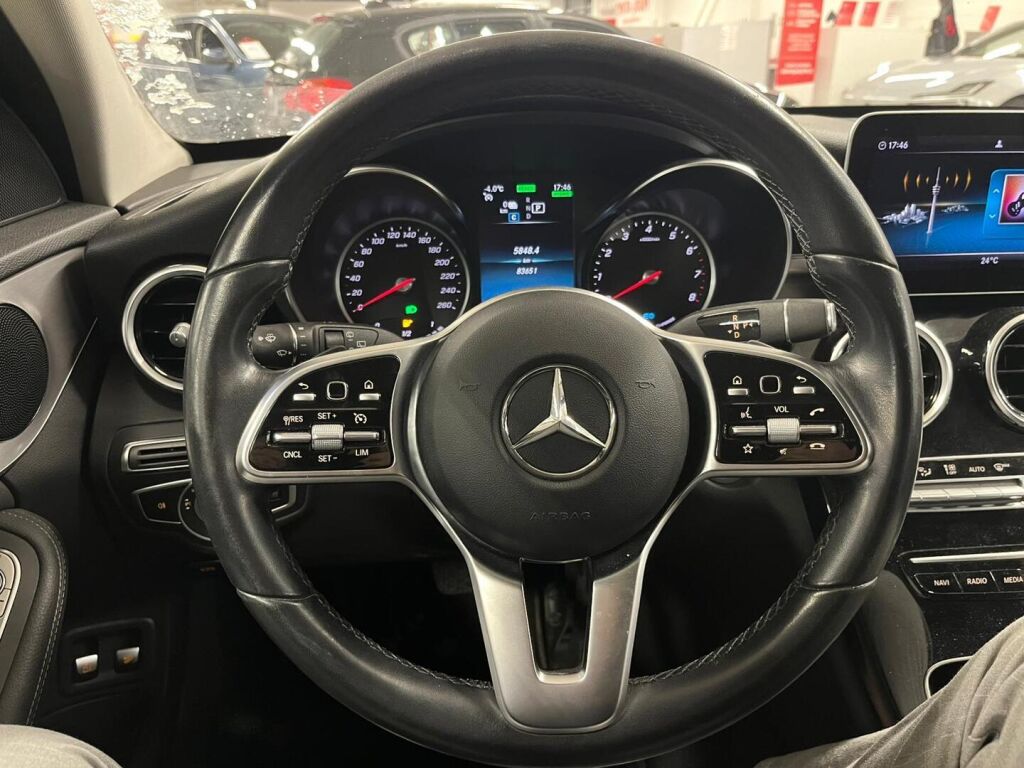 Mercedes-Benz C 2019 Valkoinen