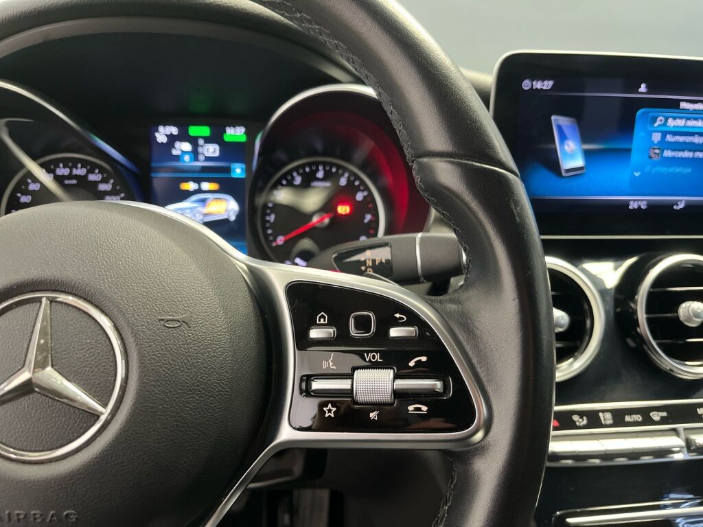 Mercedes-Benz C 2019 Valkoinen