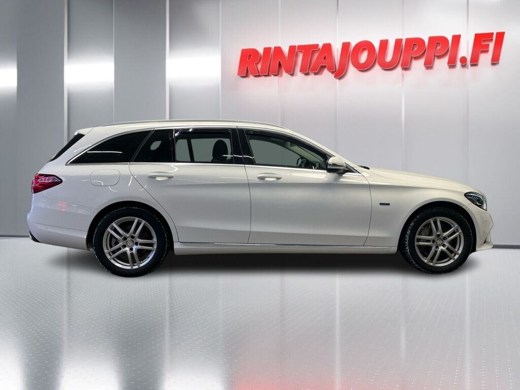Mercedes-Benz C 2019 Valkoinen