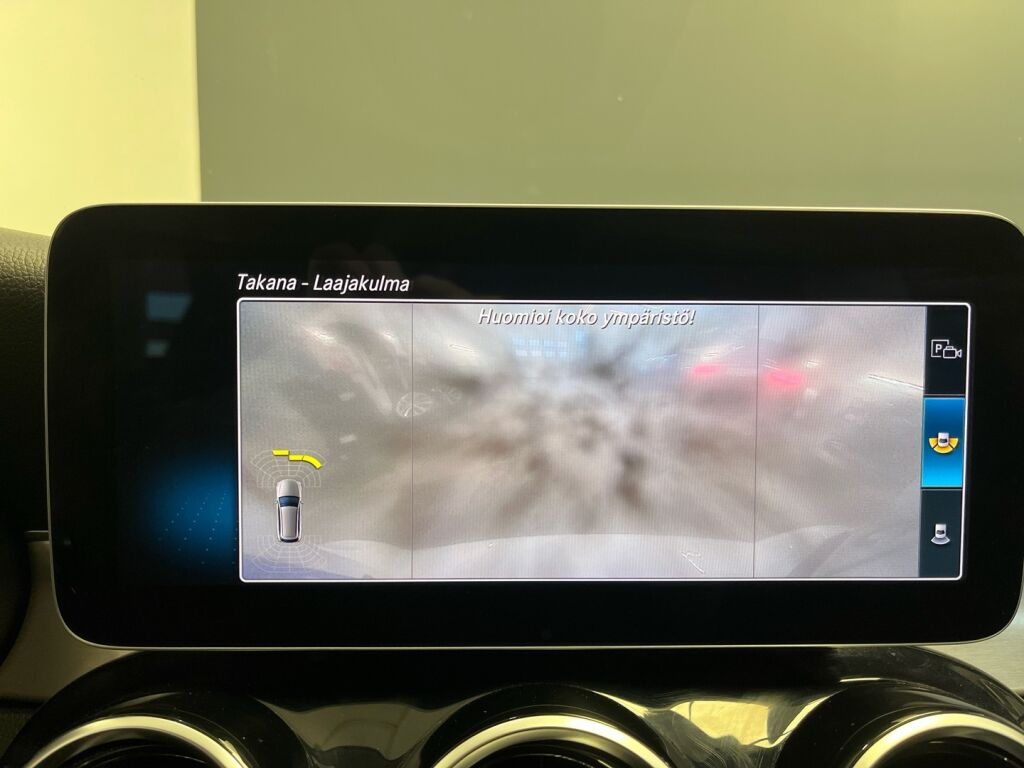 Mercedes-Benz C 2019 Valkoinen