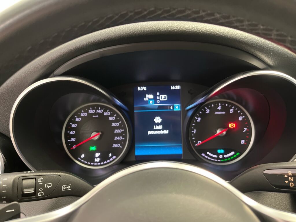 Mercedes-Benz C 2019 Valkoinen