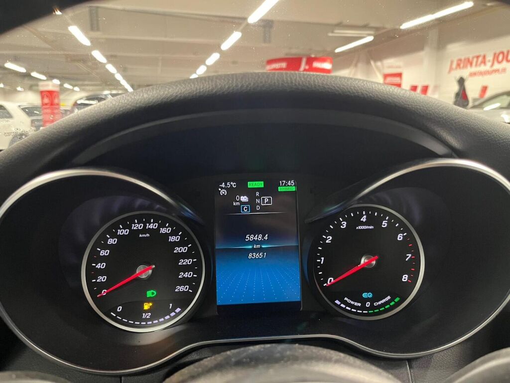 Mercedes-Benz C 2019 Valkoinen