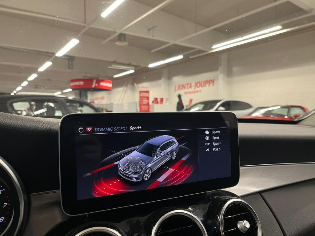 Mercedes-Benz C 2019 Valkoinen