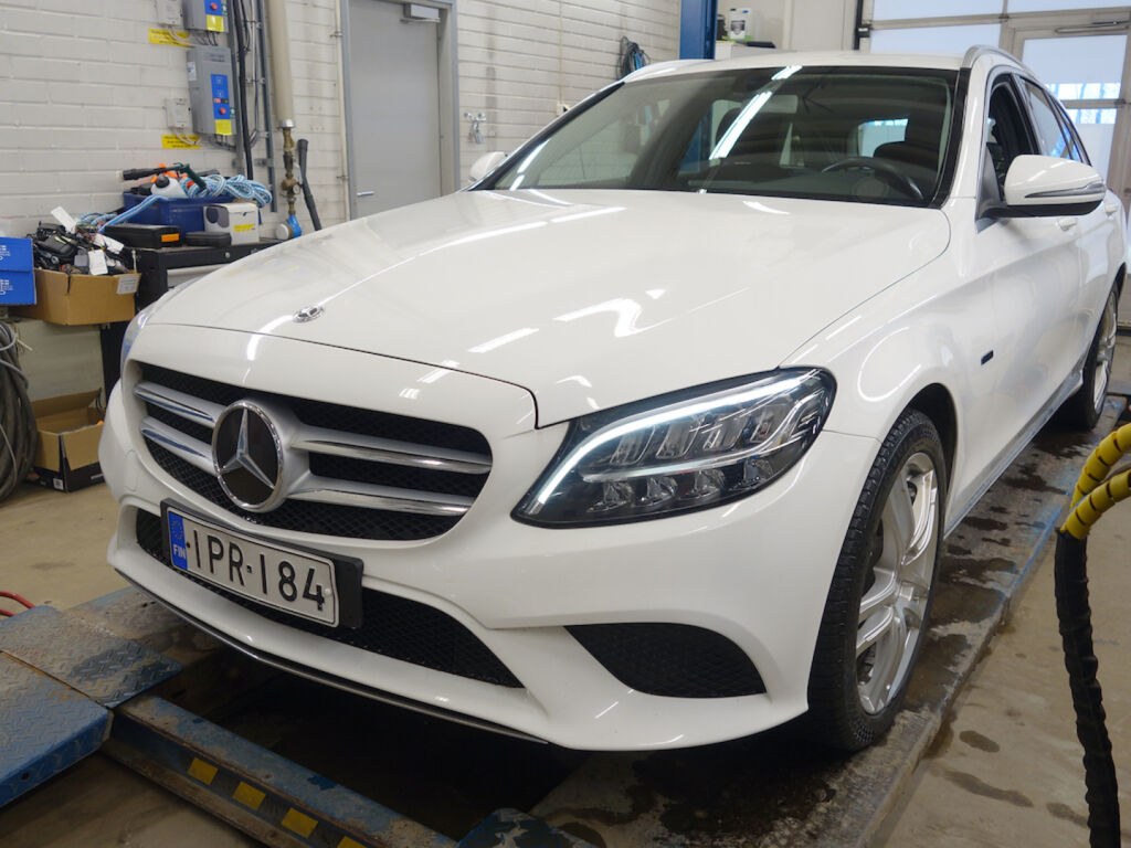 Mercedes-Benz C 2020 Valkoinen