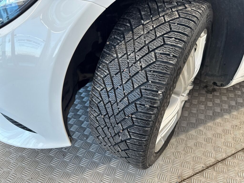 Mercedes-Benz C 2020 Valkoinen