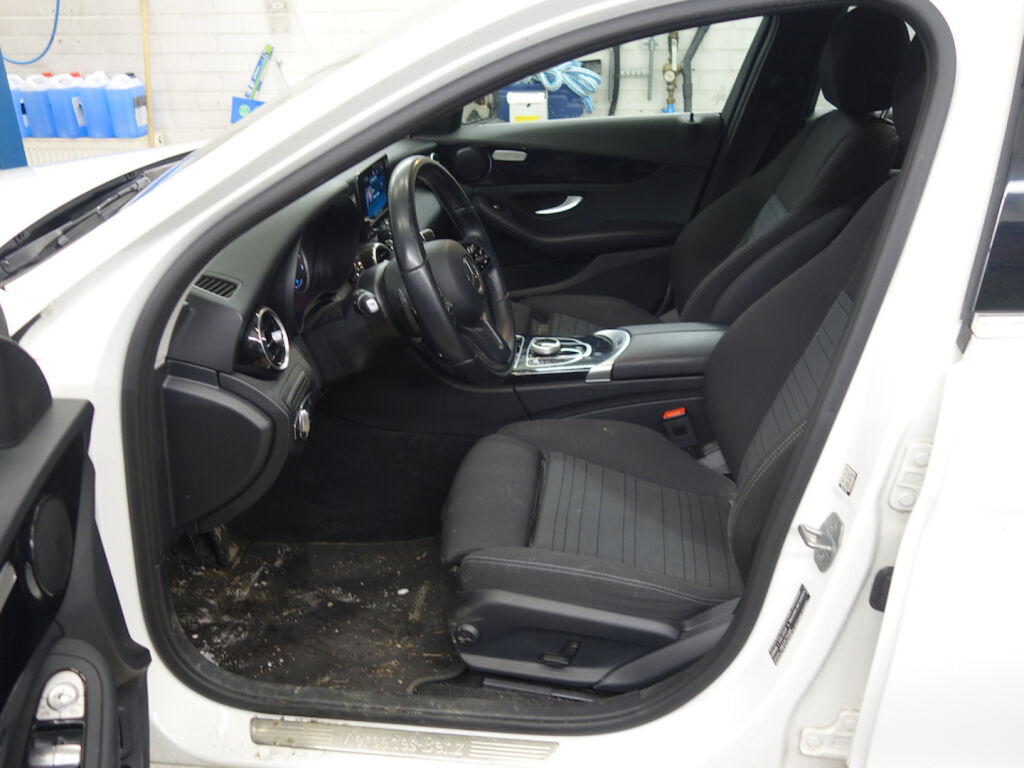 Mercedes-Benz C 2020 Valkoinen