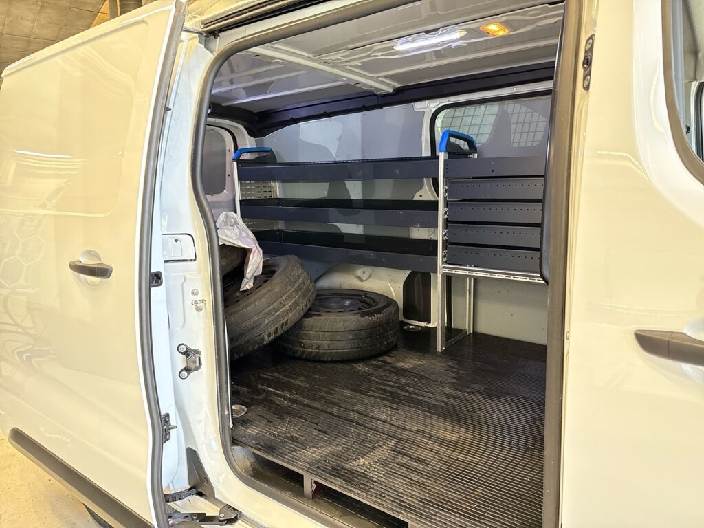 Peugeot Expert 2022 Valkoinen