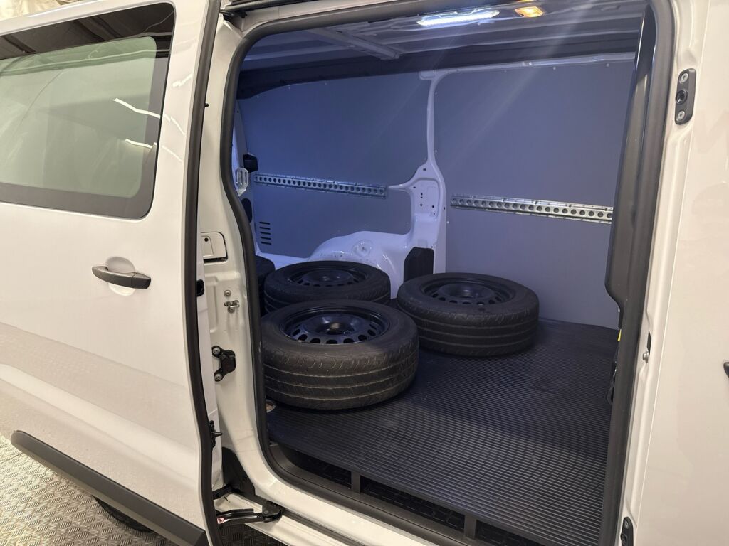 Peugeot Expert 2023 Valkoinen