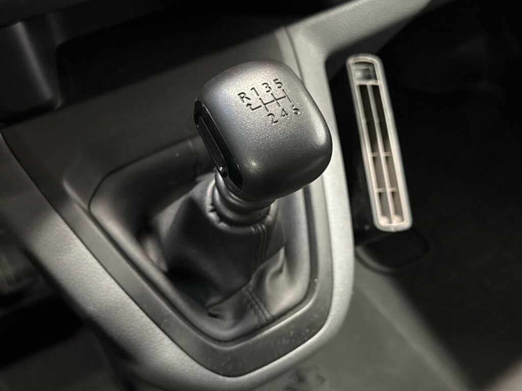 Peugeot Expert 2023 Valkoinen