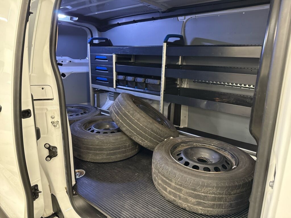 Peugeot Expert 2023 Valkoinen