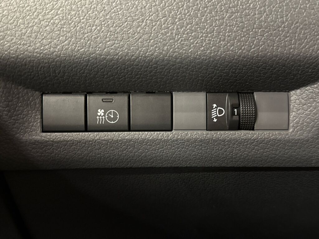 Peugeot Expert 2023 Valkoinen