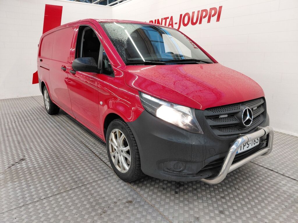 Mercedes-Benz Vito 2023 Punainen