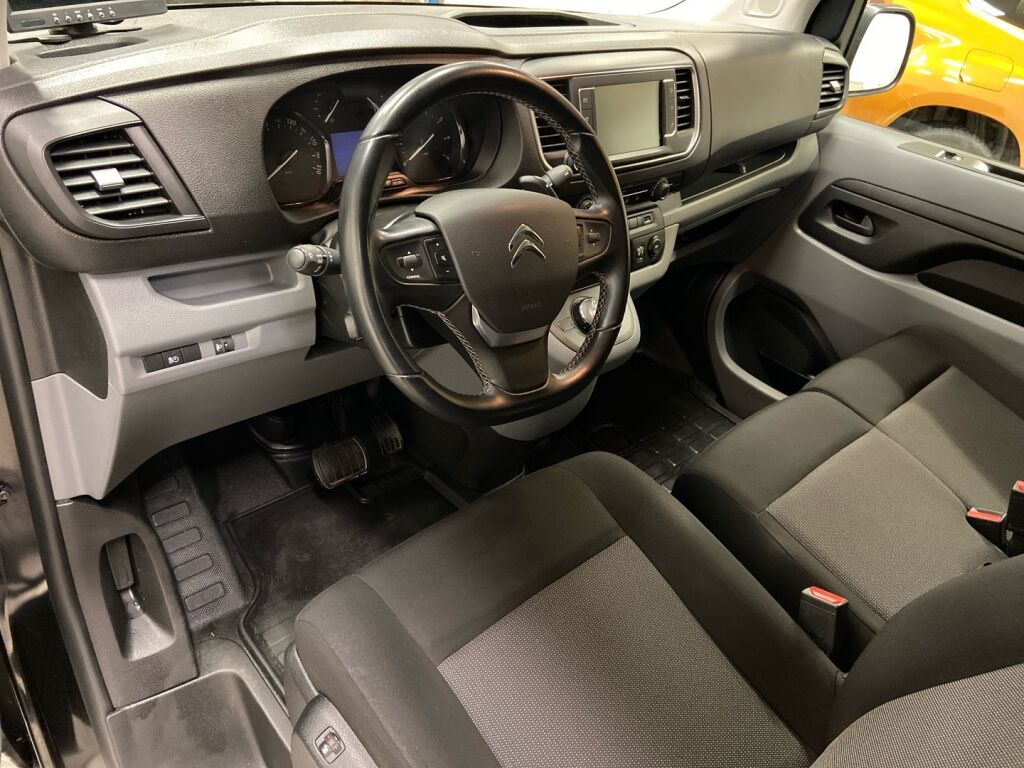 Citroen Jumpy 2022 Musta