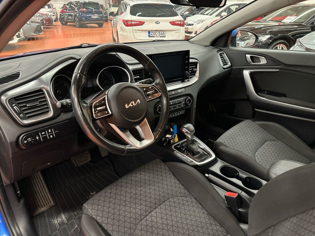 Kia Ceed 2022 Sininen