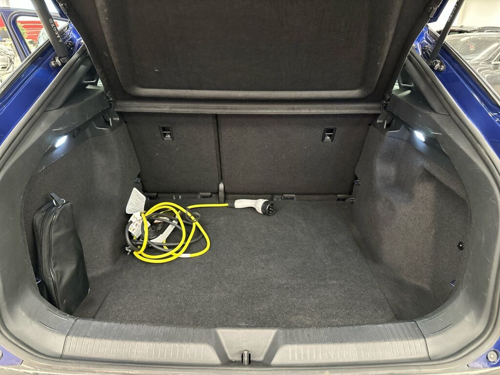 Volkswagen ID.5 2022 Sininen