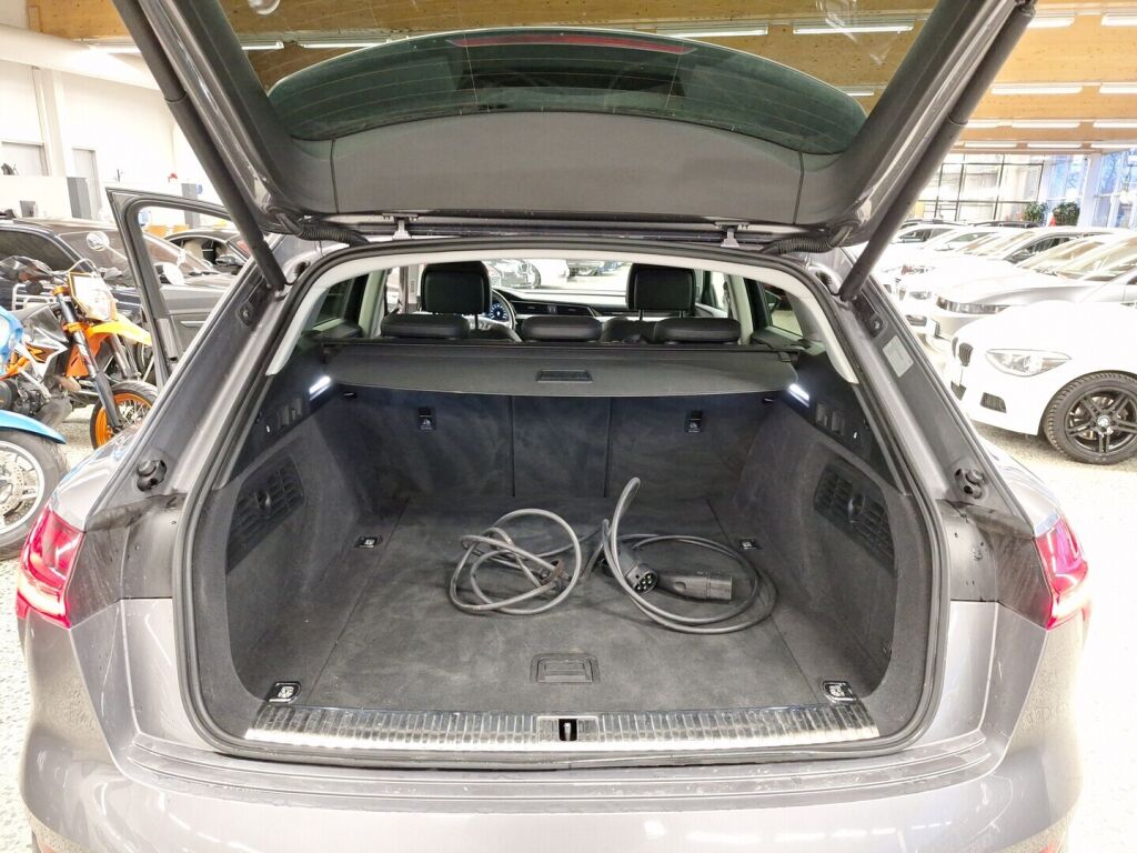 Audi e-tron 2020 Harmaa