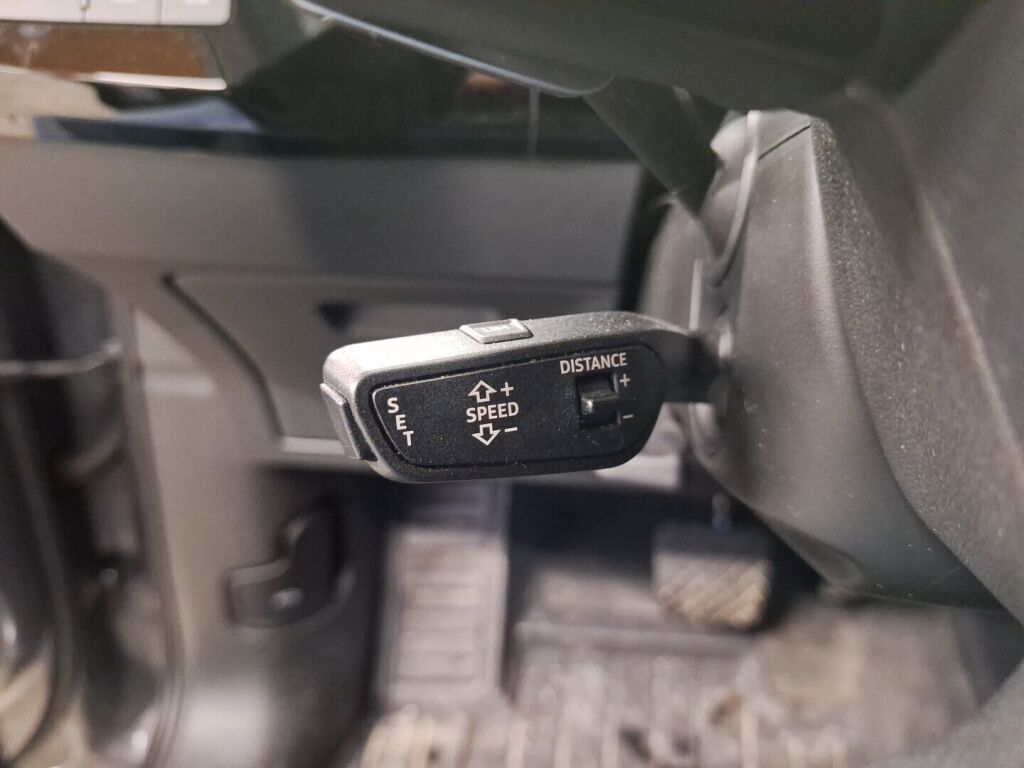 Audi e-tron 2020 Harmaa