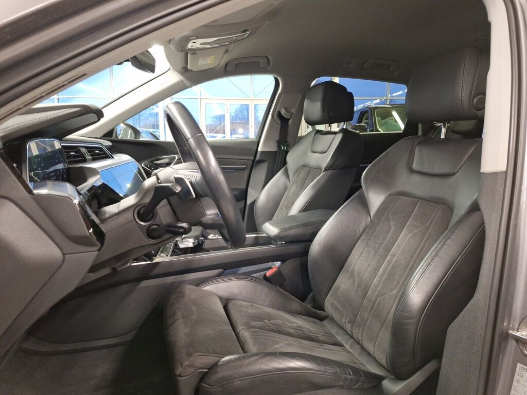 Audi e-tron 2020 Harmaa