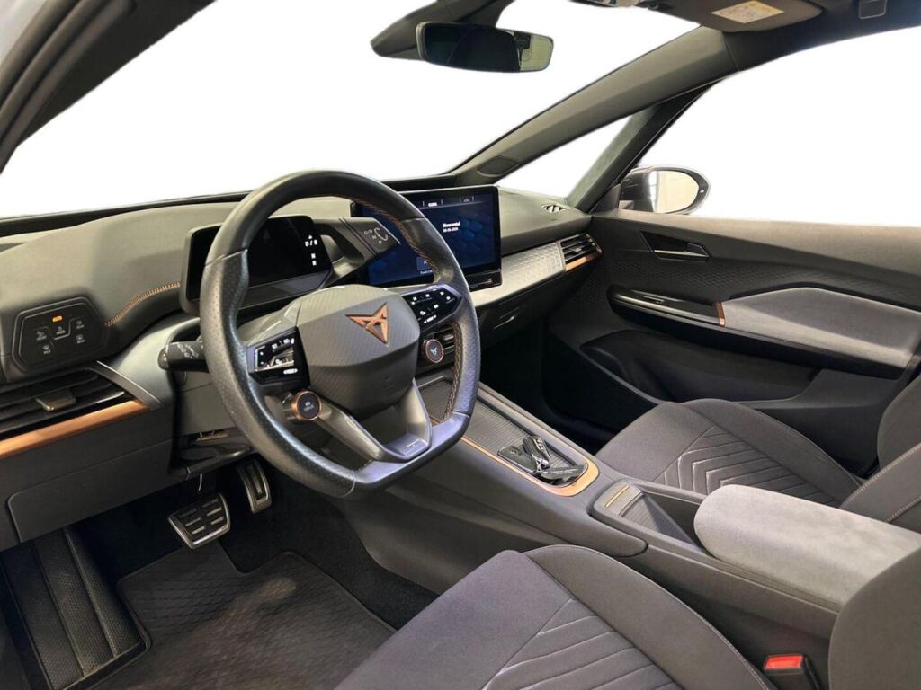 Cupra Born 2022 Valkoinen
