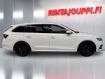 Skoda Octavia 2022 Valkoinen