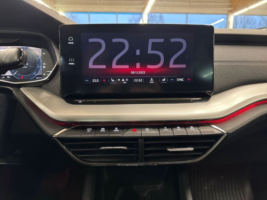 Skoda Octavia 2022 Valkoinen