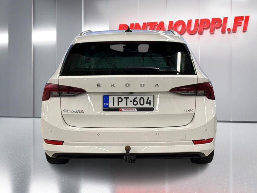 Skoda Octavia 2022 Valkoinen