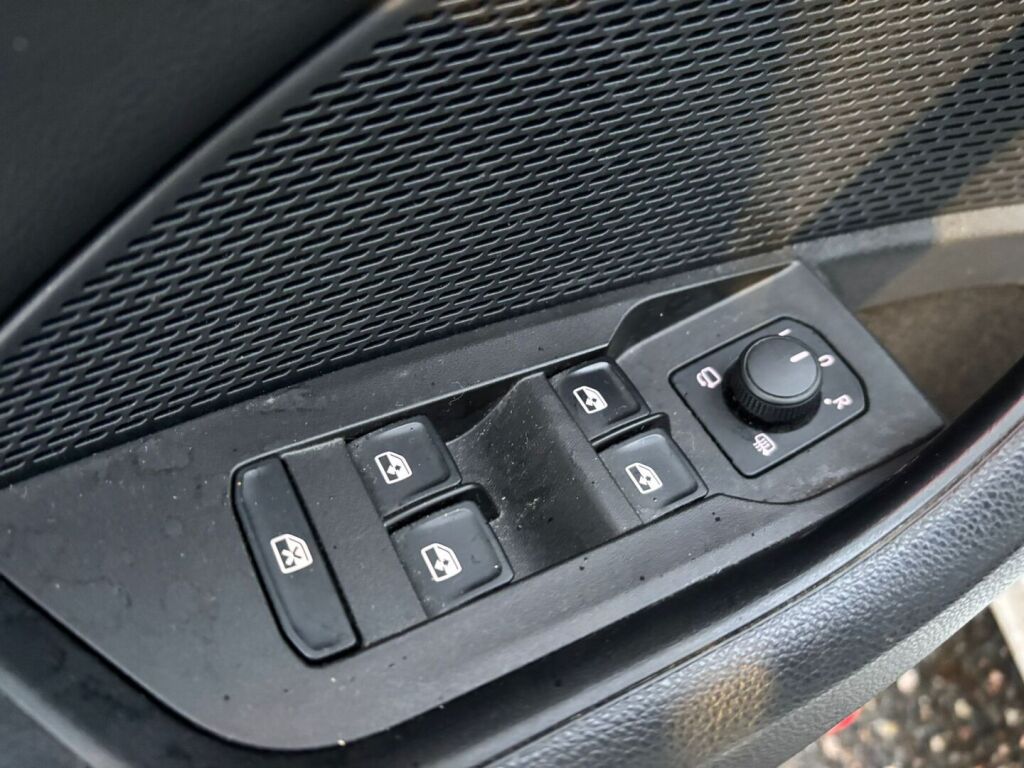 Skoda Octavia 2022 Valkoinen