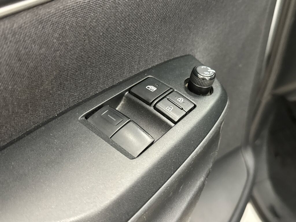 Toyota Yaris 2022 Valkoinen