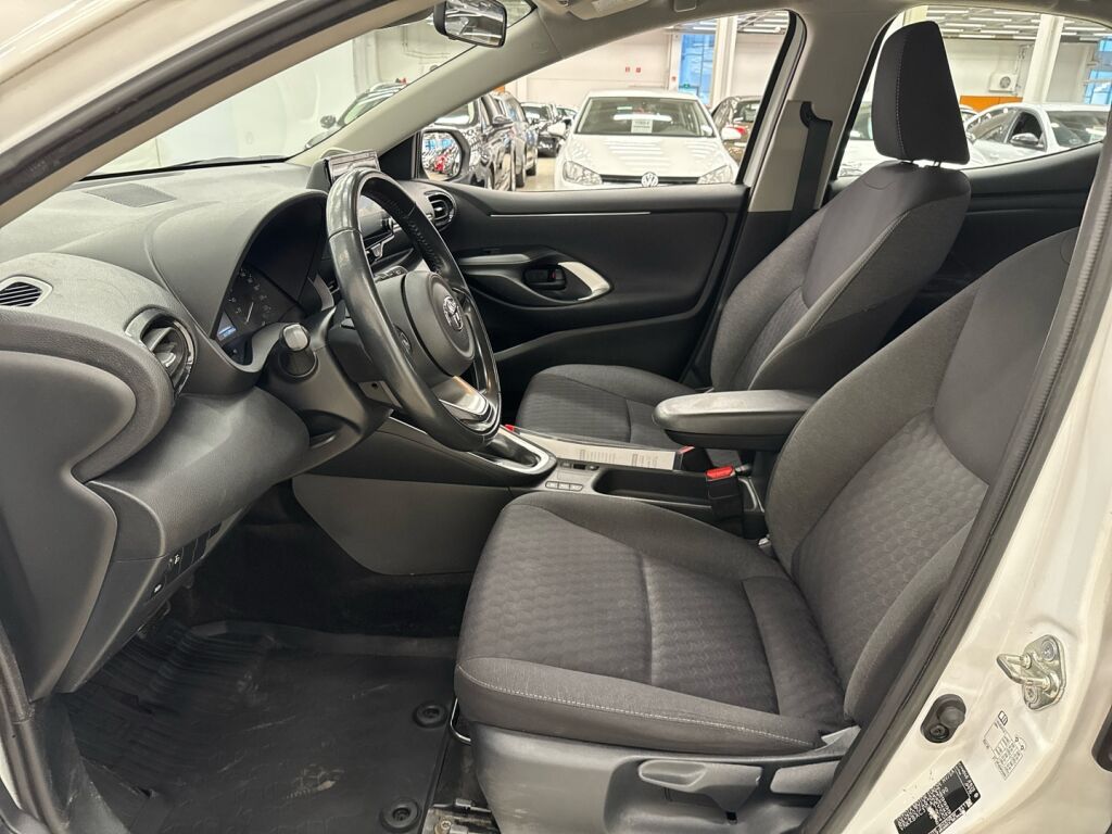 Toyota Yaris 2022 Valkoinen