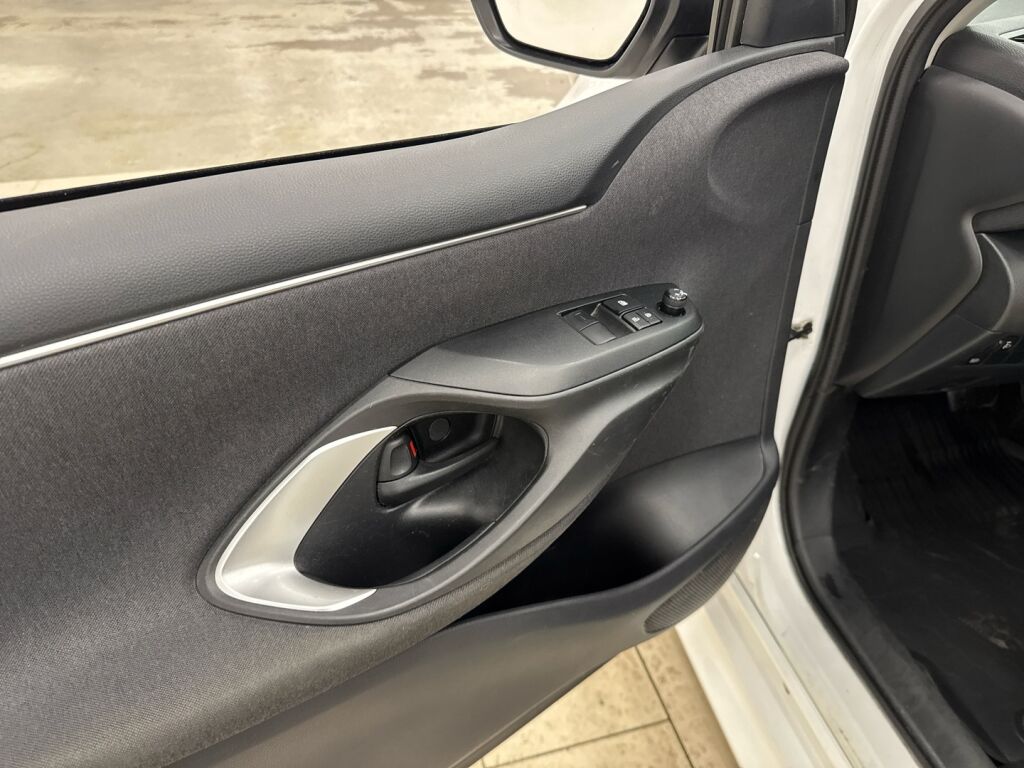 Toyota Yaris 2022 Valkoinen