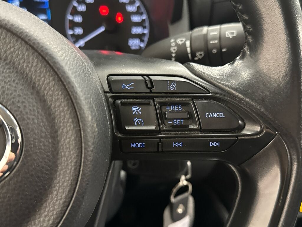 Toyota Yaris 2022 Valkoinen