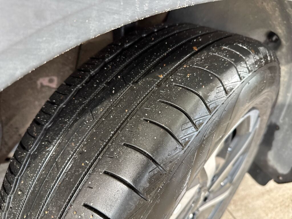 Kia Sportage 2023 Punainen