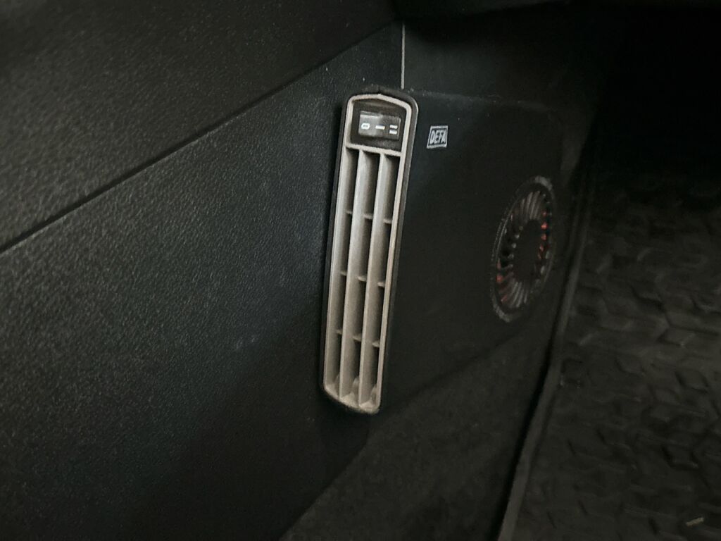 Kia Sportage 2023 Punainen