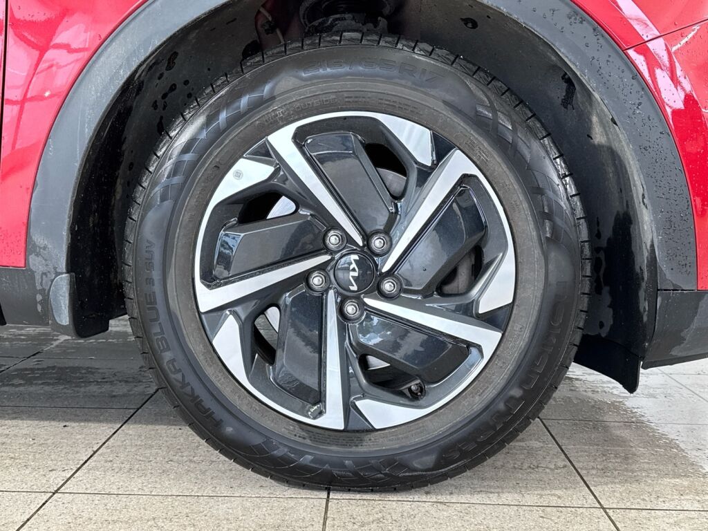 Kia Sportage 2023 Punainen