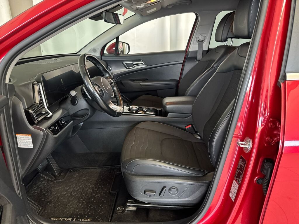Kia Sportage 2023 Punainen